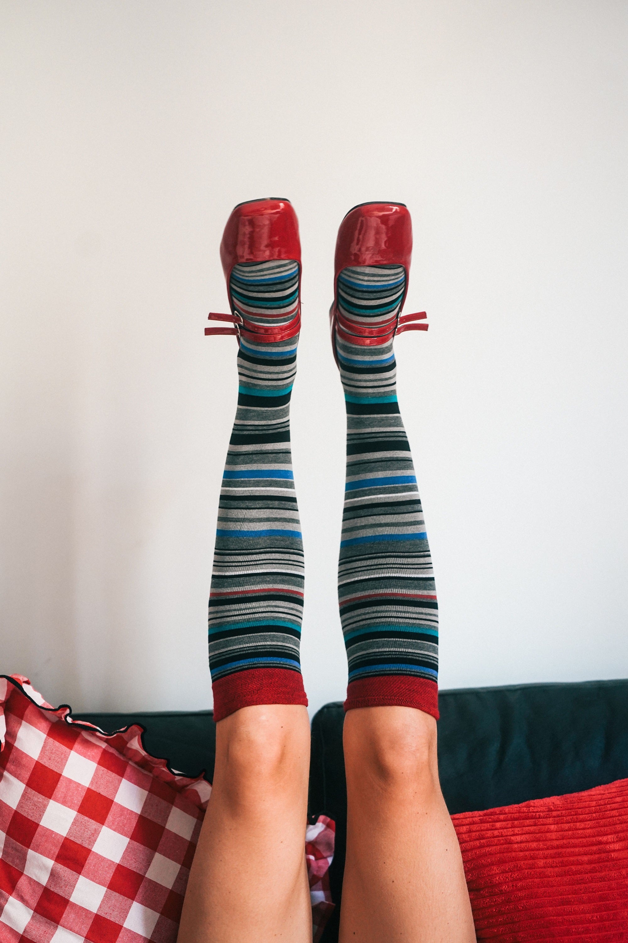 Bunte nahtlose kniehohe Bambus-Socken – 3 Paar